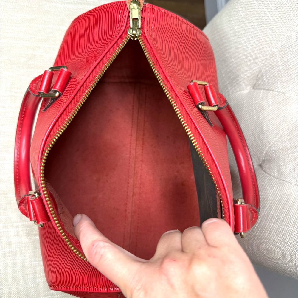 Louis Vuitton Red Satchel - Picture 13 of 17